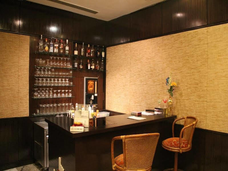 Savoy Suites Noida Exterior foto