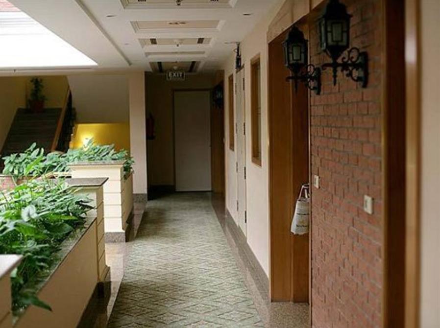 Savoy Suites Noida Exterior foto