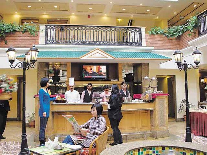 Savoy Suites Noida Exterior foto